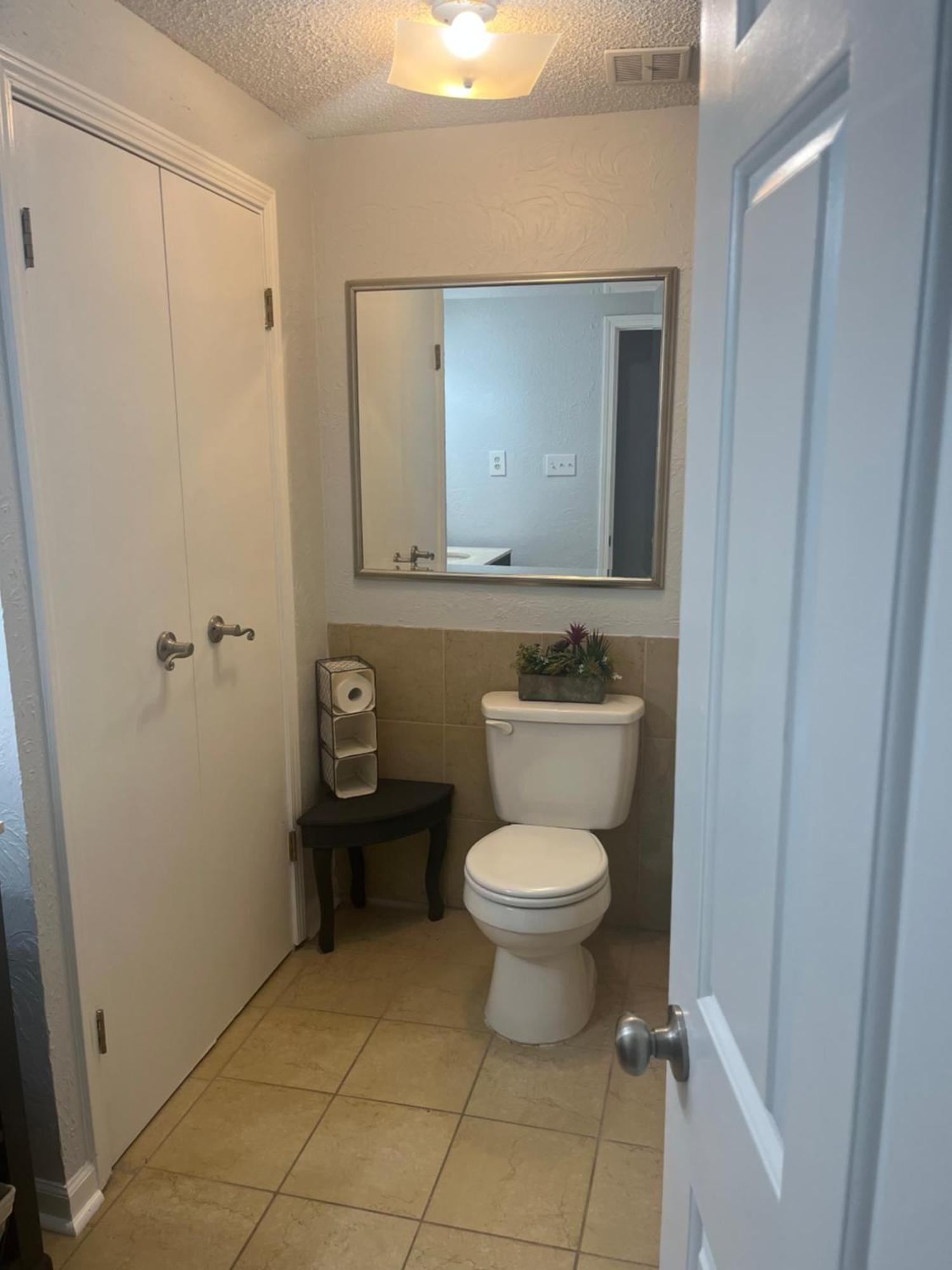 Jolly Accommodations & Suite-Sleeps 10 Memphis Eksteriør billede